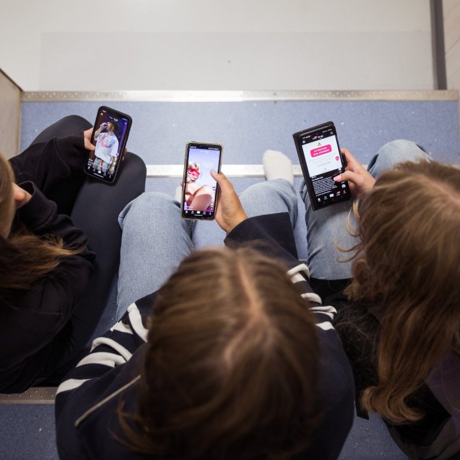 FSL om ny lagstiftning kring mobilerna i skolan: Tummen upp för mer befogenheter